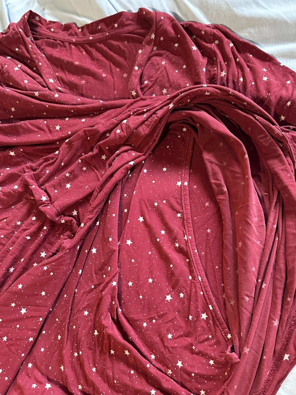 Latched Mama Burgundy Star V-Neck Tunic - Picture 2 of 3